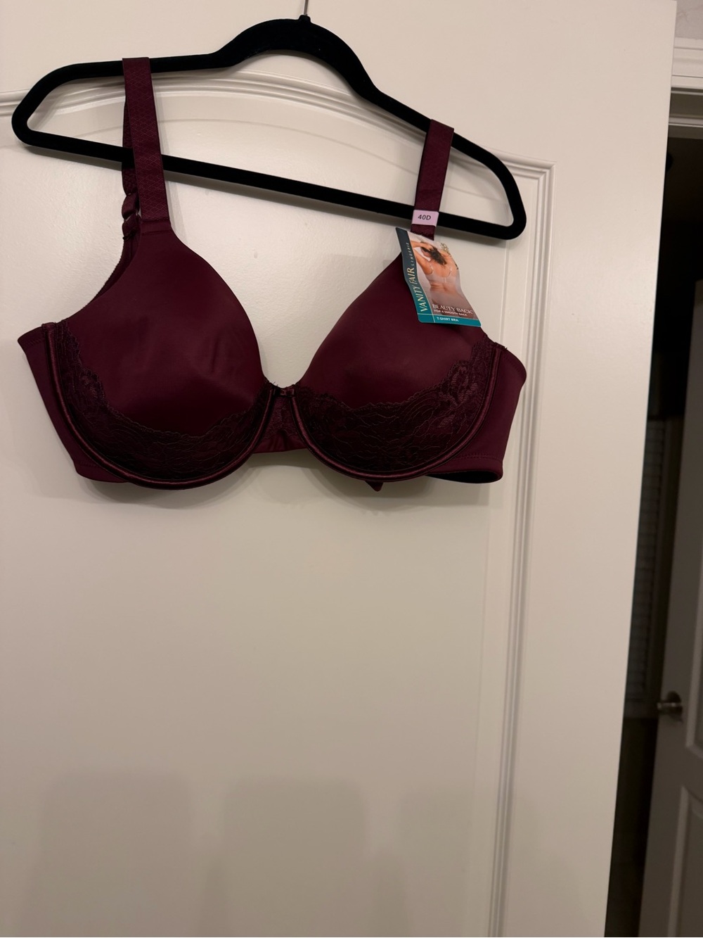 Vanity Fair Wine Lace-Trim Molded Underwire Bra